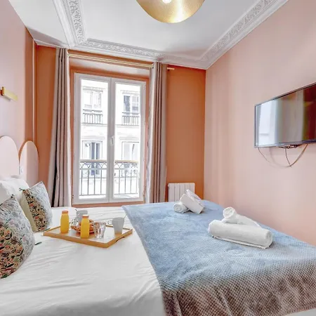 223 Rothschild - Superb In Paris