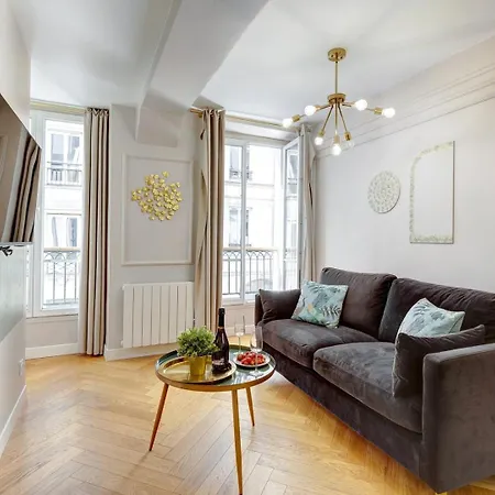 223 Rothschild - Superb In Apartment